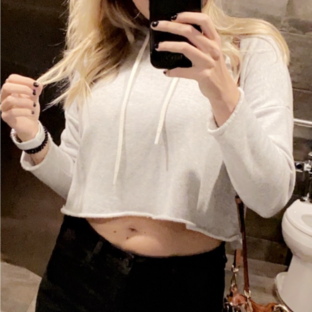 Cropped sweatshirt
